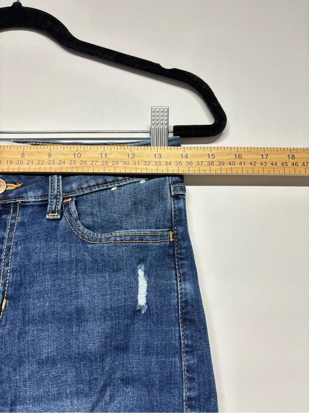 ✨Abercrombie Kids High-Rise Mini Mom Jeans Size 15/16 Short